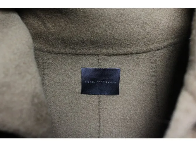 Private hotel Abrigos, Brown streetwear - No results.